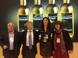 De izquierda a derecha: Enrique Delgado (Infaoliva), Fernando Burgaz (Magrama), Teresa Pérez (Interp. Aceite de Oliva Español) y Lourdes Zuriaga (APAE)