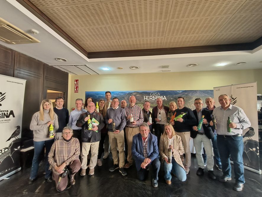 Periodistas agroalimentarios conocen “in situ” la producción de AOVE de la D.O. Sierra Mágina